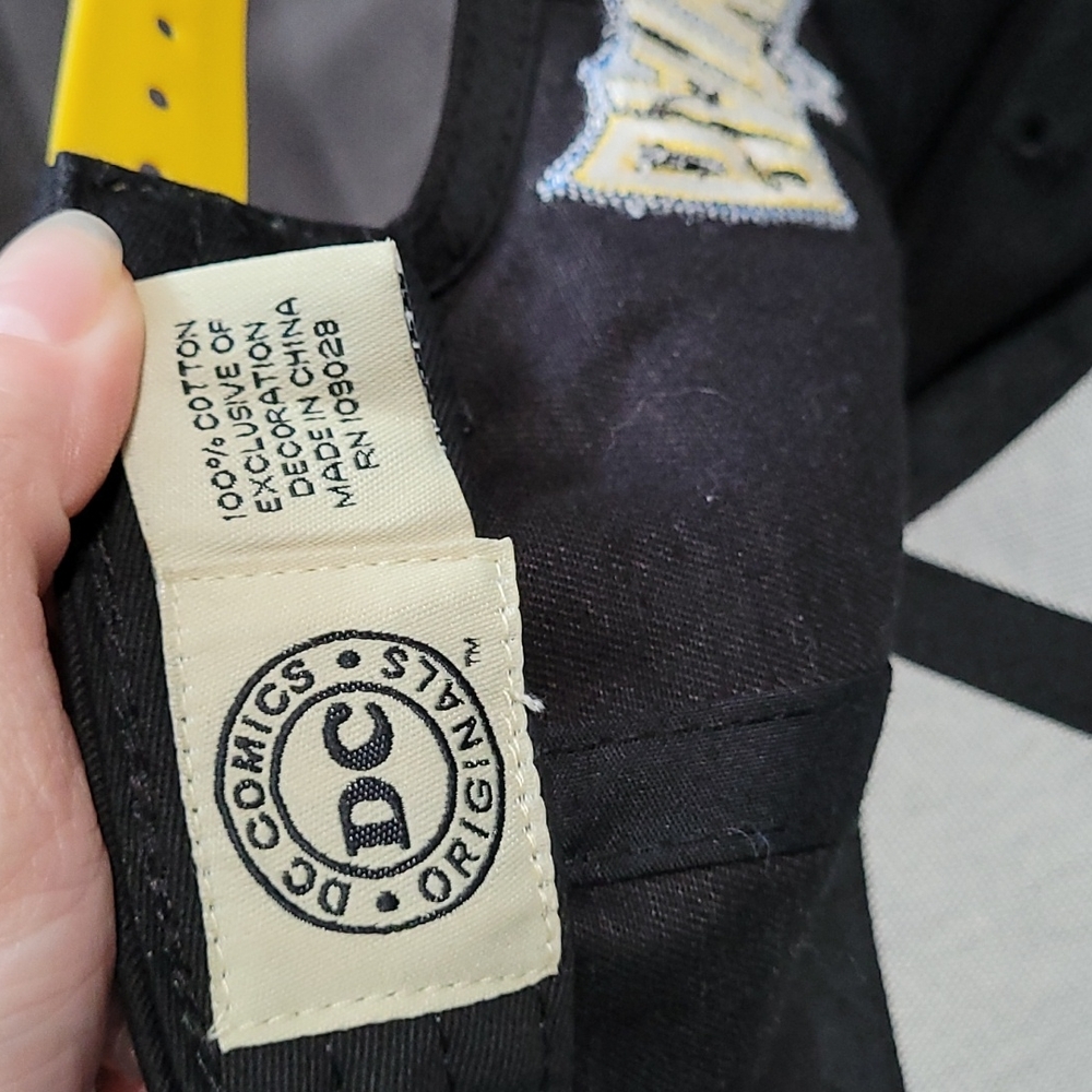 ⭐Y2K DC Snapback hat⭐ - Picture 3 of 5